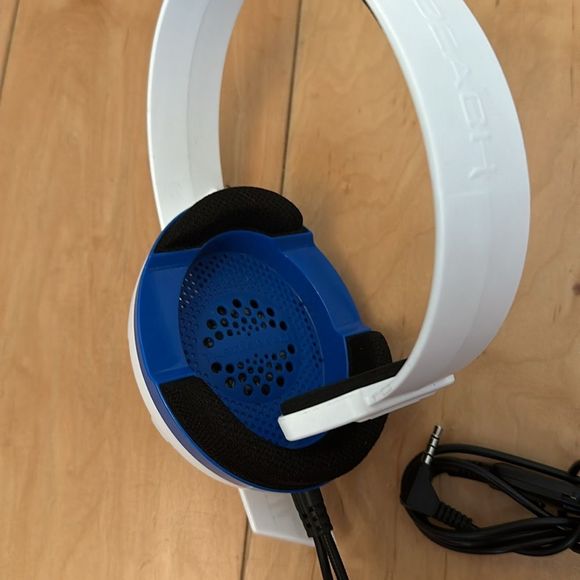 Gaming Headset, Turtle Beach Recon Chat - Glasses Friendly, PS4/Xbox One - Picture 4 of 8